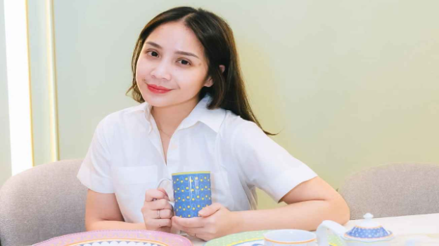 Nagita Slavina: Potret Elegan Sang Ikon Multitalenta Indonesia